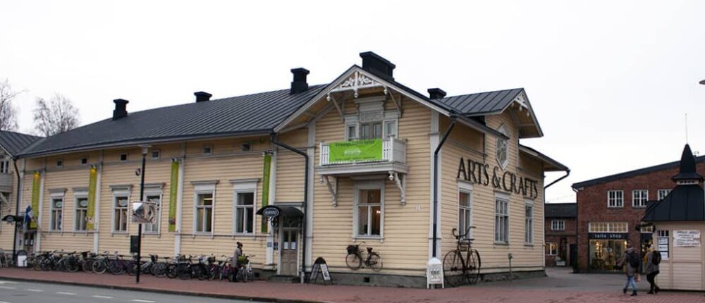 Juhani Mustosen rakennuttama talo, jossa nykyisin Taitokorttelin kulttuuri- ja matkailukeskus.